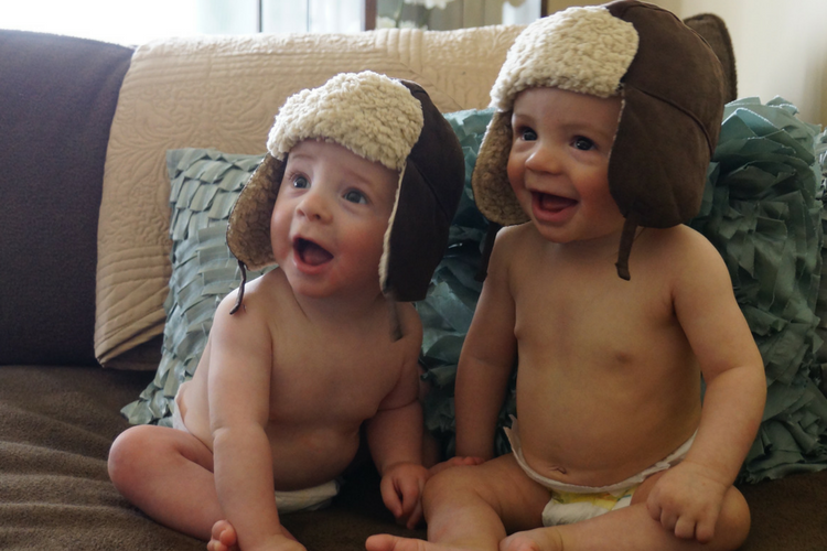 comprehensive guide to traveling with twins